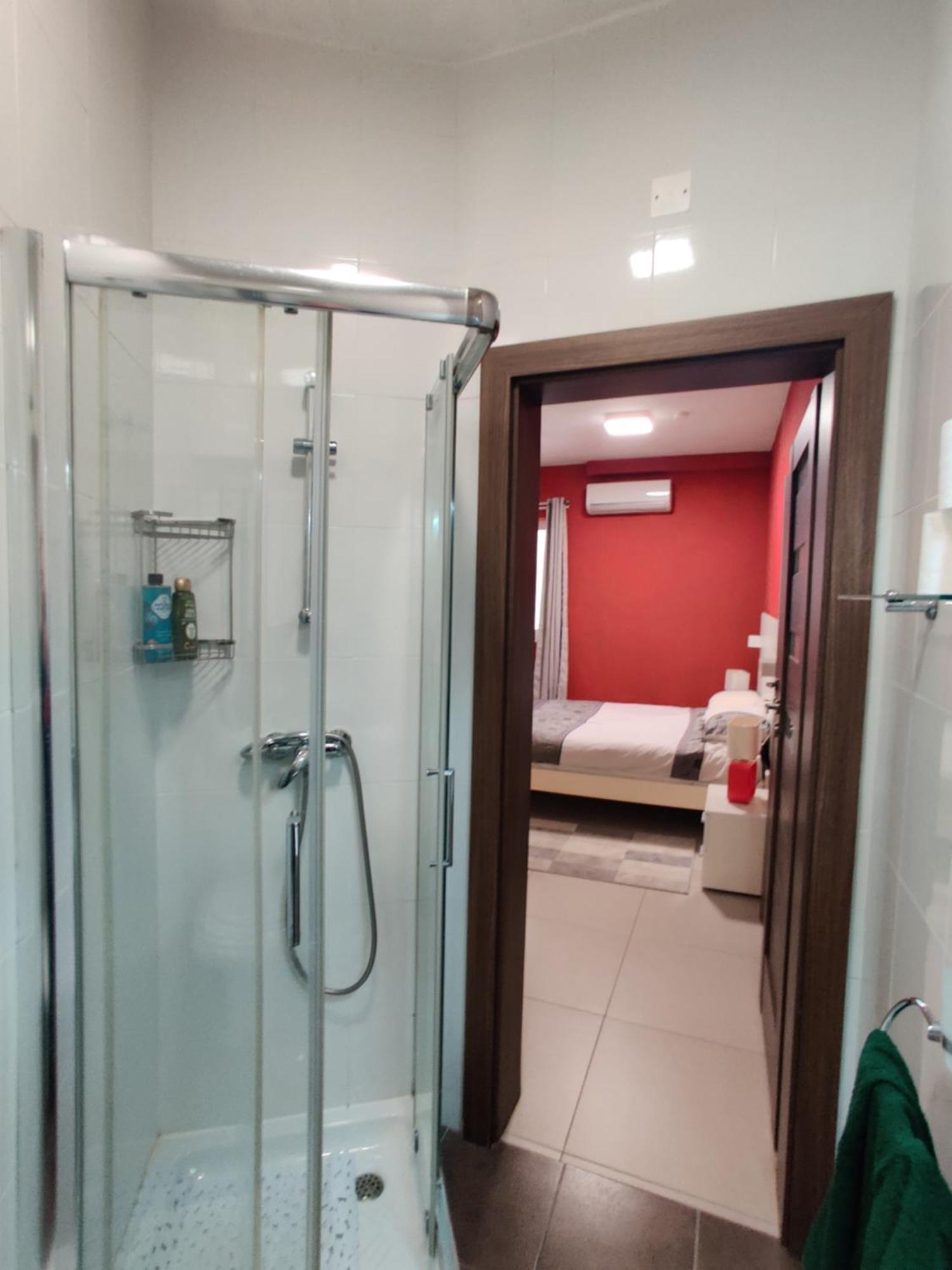 Depiro Point Deluxe - Modern, Designer Apartment 2 Minutes Away From Popular Sliema Seafront 외부 사진