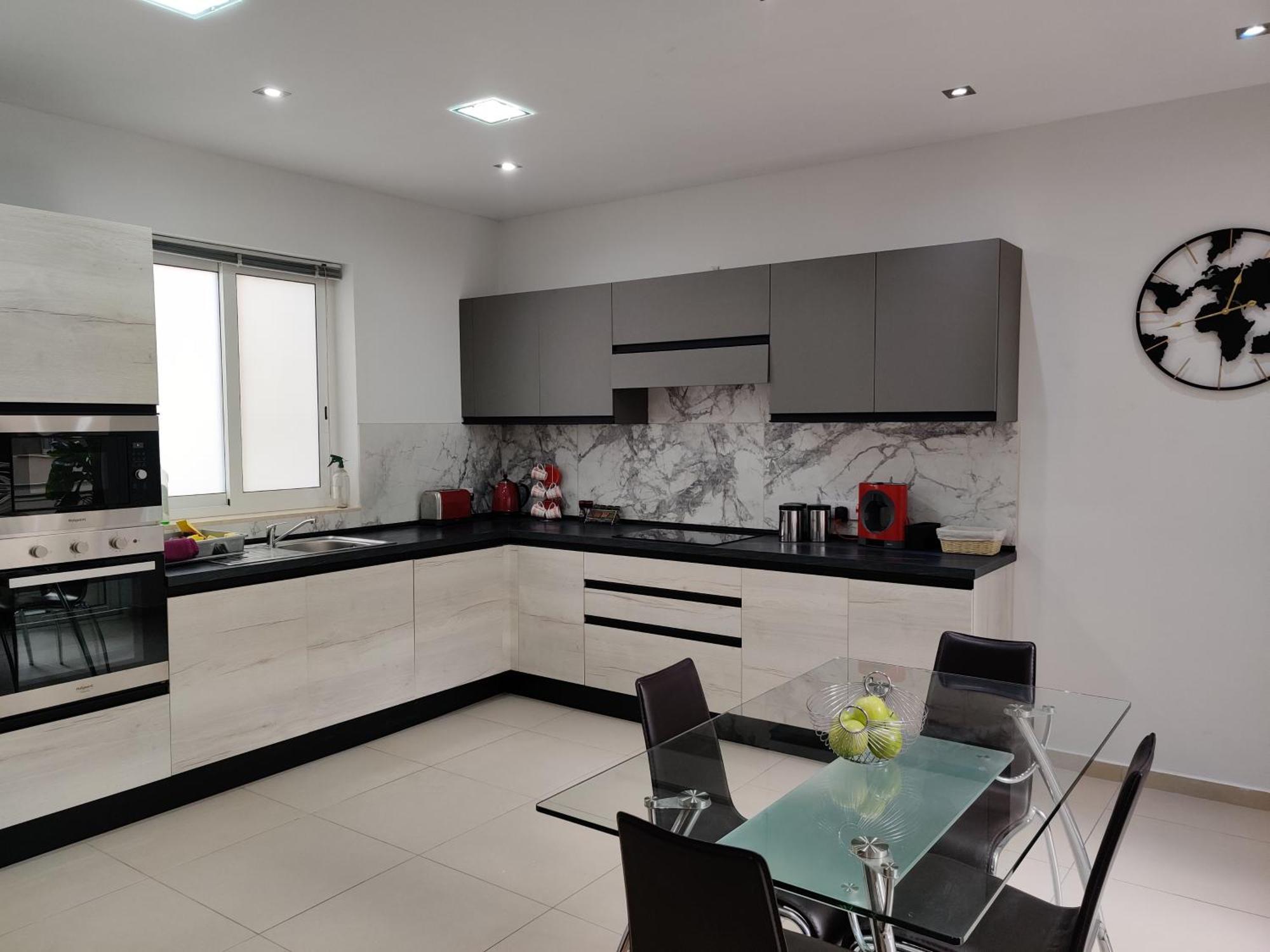 Depiro Point Deluxe - Modern, Designer Apartment 2 Minutes Away From Popular Sliema Seafront 외부 사진