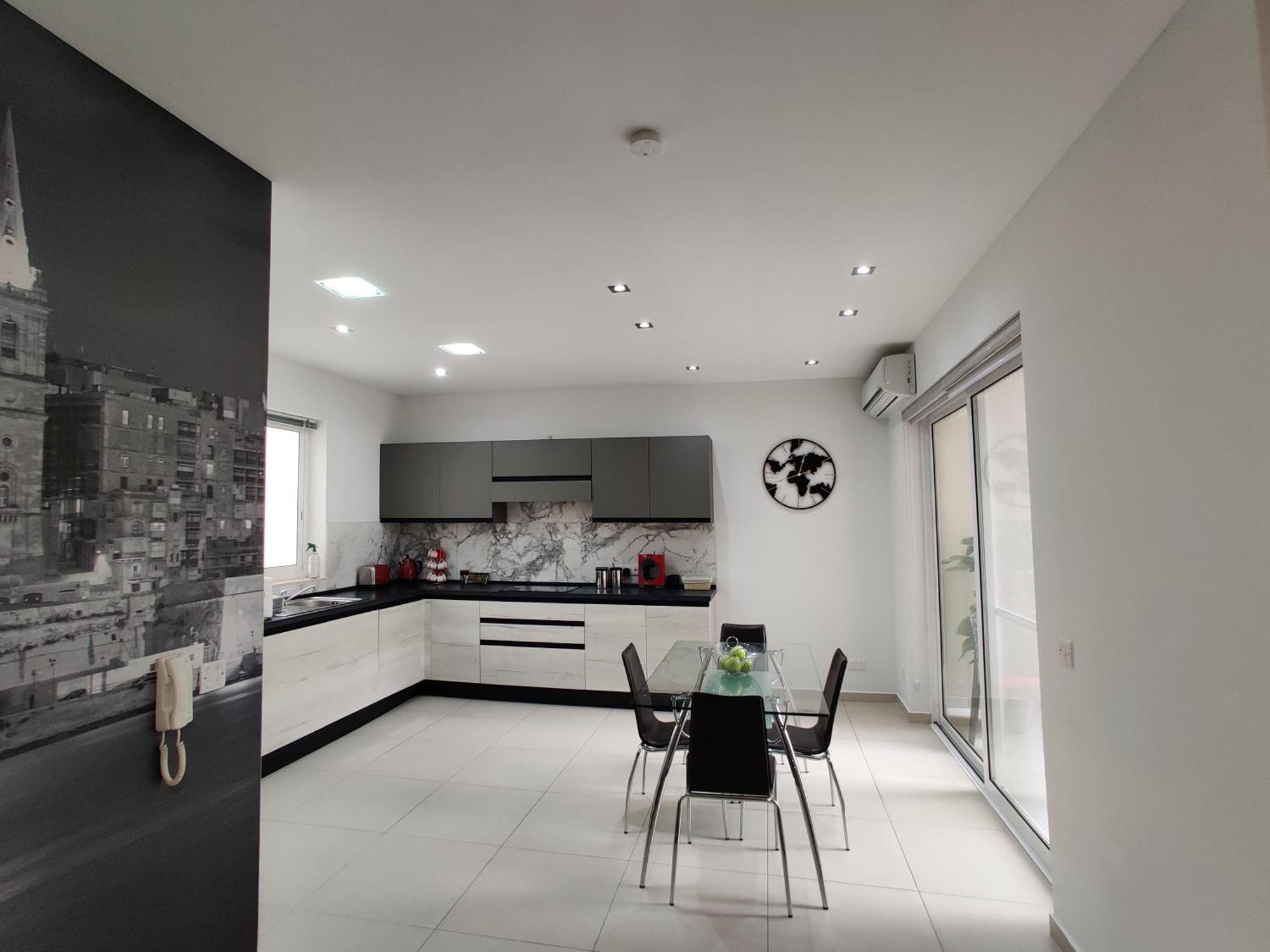 Depiro Point Deluxe - Modern, Designer Apartment 2 Minutes Away From Popular Sliema Seafront 외부 사진