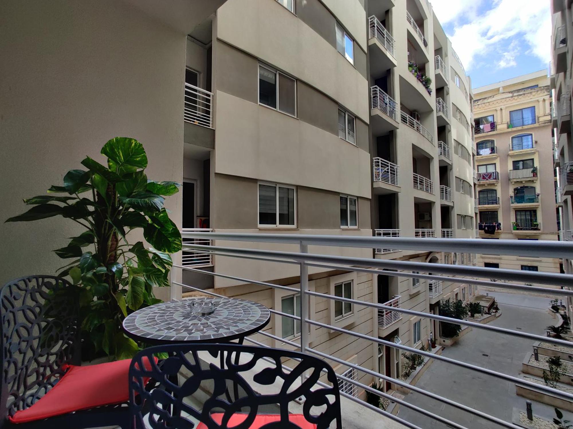 Depiro Point Deluxe - Modern, Designer Apartment 2 Minutes Away From Popular Sliema Seafront 외부 사진
