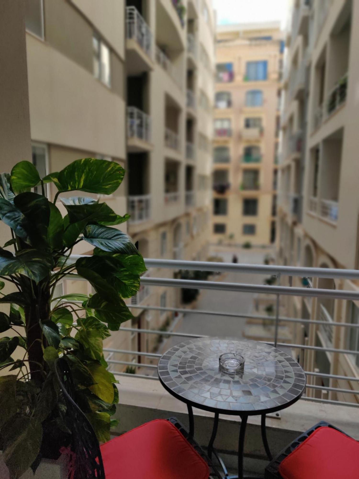 Depiro Point Deluxe - Modern, Designer Apartment 2 Minutes Away From Popular Sliema Seafront 외부 사진