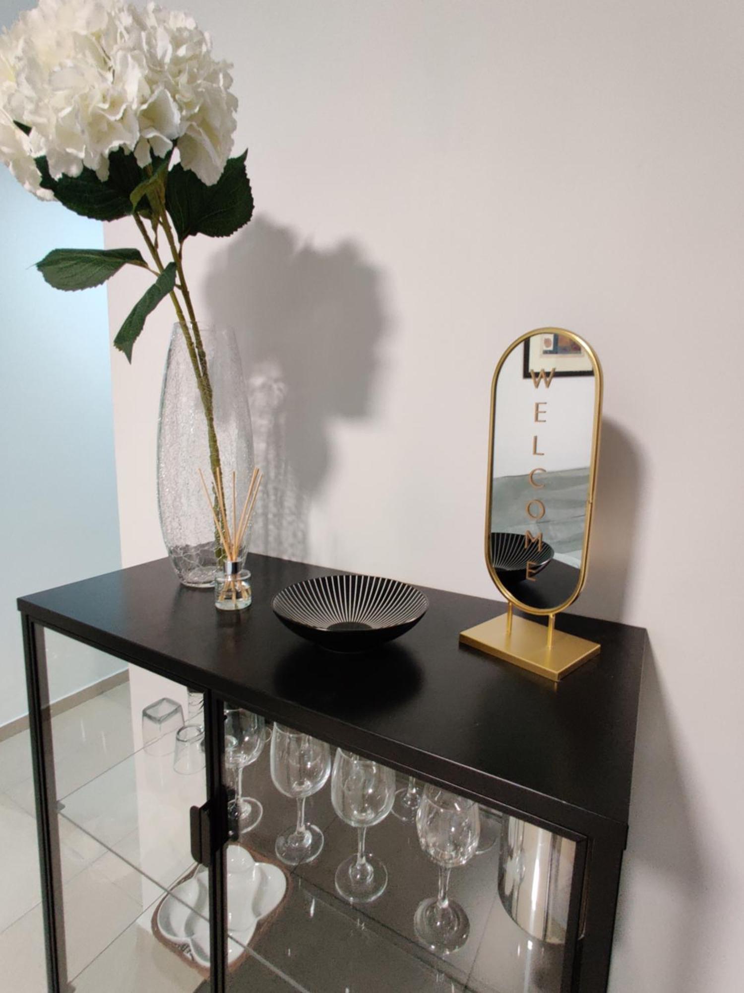Depiro Point Deluxe - Modern, Designer Apartment 2 Minutes Away From Popular Sliema Seafront 외부 사진