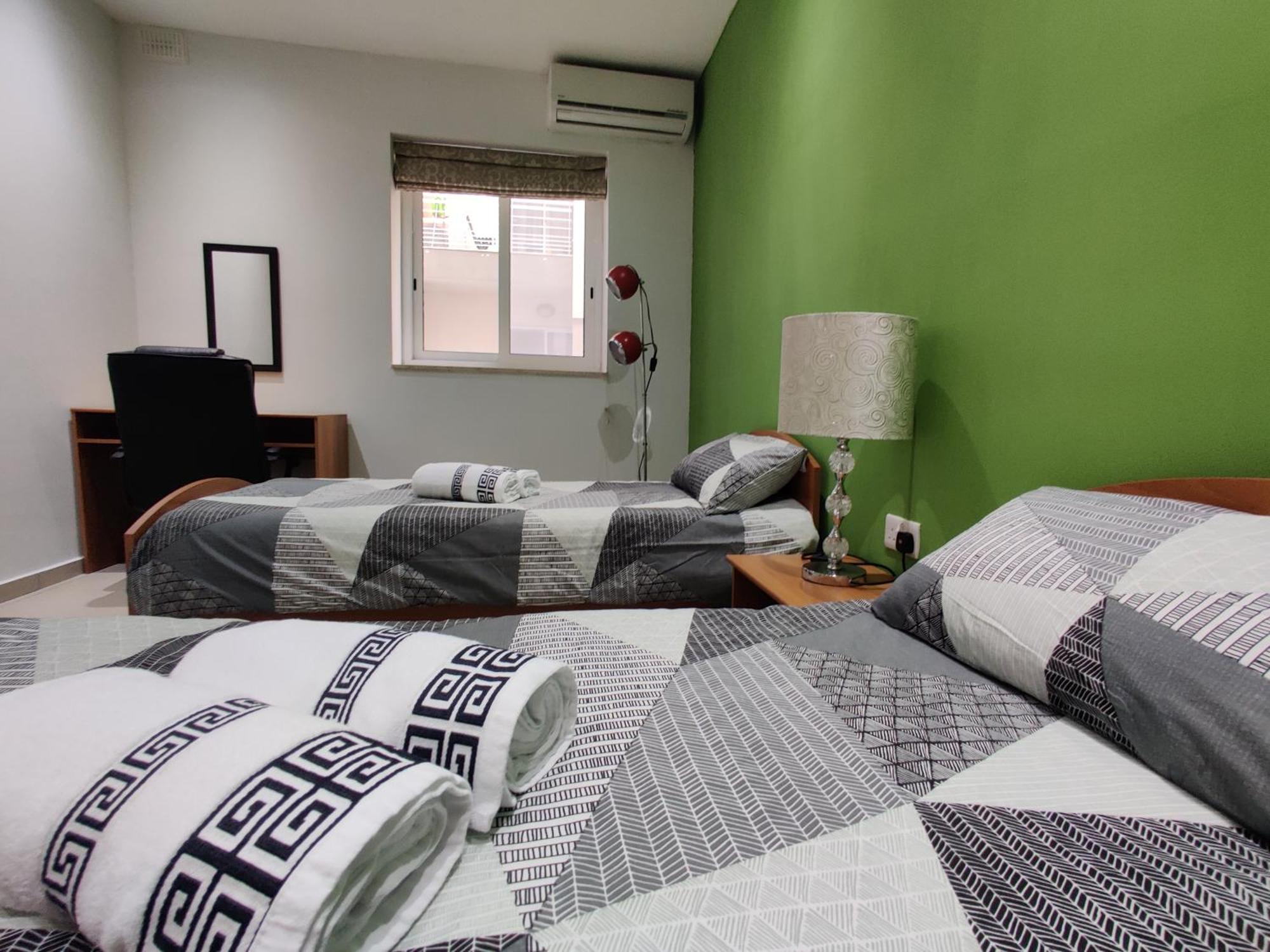 Depiro Point Deluxe - Modern, Designer Apartment 2 Minutes Away From Popular Sliema Seafront 외부 사진